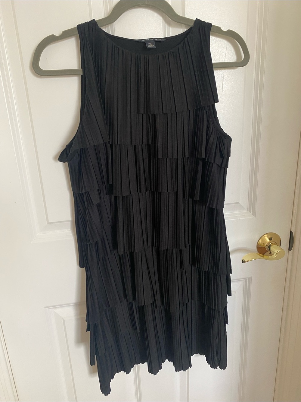 Banana Republic Black Flapper Tiered Pleated Sleeveless Dress Size Small Petite